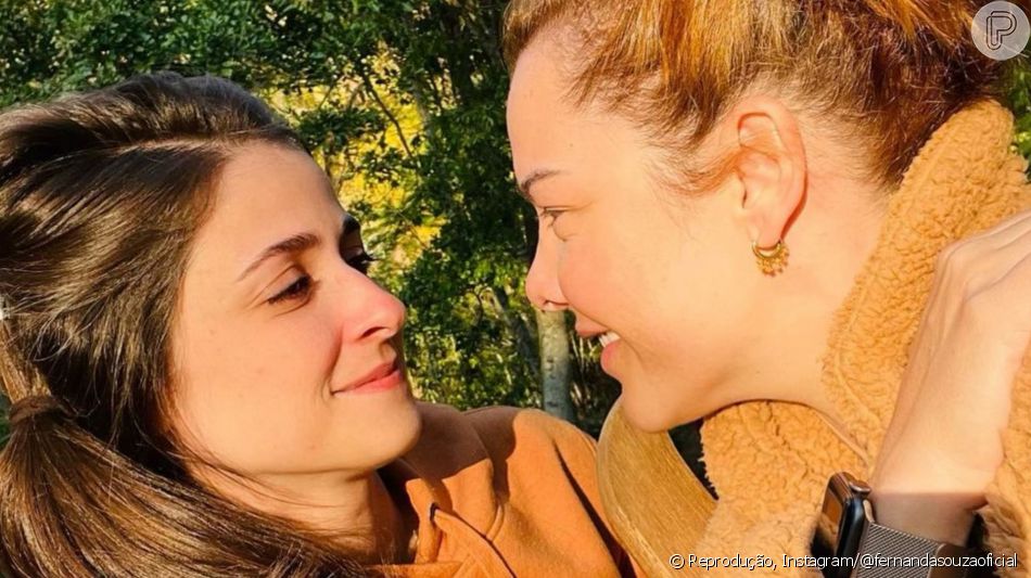 Fernanda Souza assumiu namoro com Eduarda Porto, ex-mulher do diretor de cinema Rapha Vieira