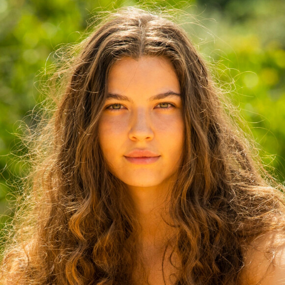 Juma Marruá (Alanis Guillen) é humilhada por Madeleine (Karine Teles) na novela 'Pantanal'