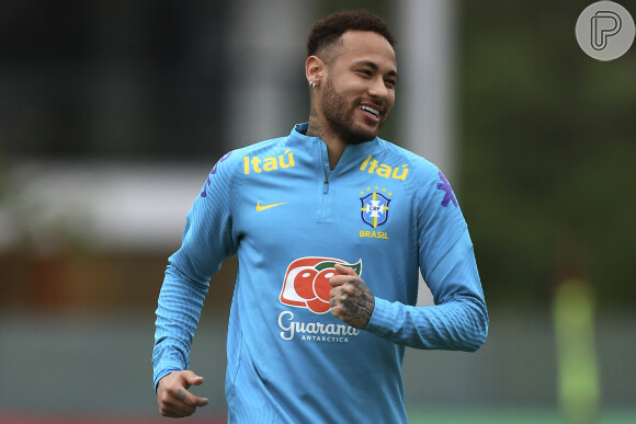 Tudo começou após sair a notícia de que Neymar estaria cotado para ser vendido pelo PSG