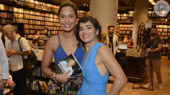 Camila Pitanga e Luciana Lima, viúva de Domingos Montagner, em lançamento da biografia do ator 