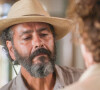 Jove (Jesuíta Barbosa) surpreende o pai, José Leôncio (Marcos Palmeira), ao tomar decisão a volta ao Pantanal na novela 'Pantanal'