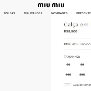 Andressa Suita também usou uma calça na mesma cor de alfaiataria azul, de cintura alta e com a barra dobrada de R$ 8.900 