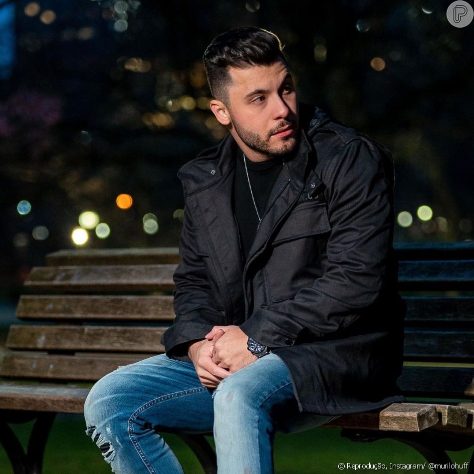 Recentemente, Murilo Huff teve o nome envolvido à Emily Araújo, mas negou