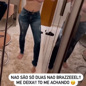 Bárbara Evans celebrou, mais uma vez, o fato de voltar a caber em calças antigas, de tamanho 36