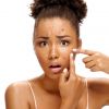 Pele com espinhas: mentiras e verdades sobre acne e cuidados de skincare + dicas. Veja em detalhes na matéria abaixo!