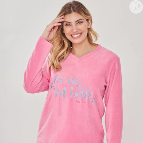 Pijama com blusa rosa é cheio de charme: essa versão é o Belle de Soft, da Any Any