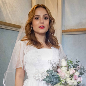 Casamento de Isadora (Larissa Manoela) e Davi (Rafael Vitti) na novela 'Além da Ilusão' é cancelado por decisão da modista