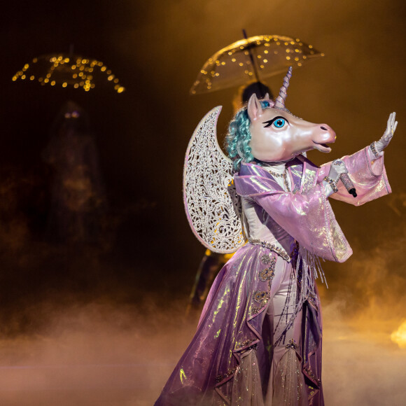 The Masked Dancer: no novo formato, os mascarados são avaliados pelas habilidades de dança