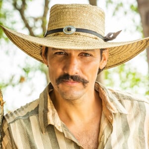 Novela 'Pantanal': Tibério (Guito) é pego de surpresa com pedido de Muda (Bella Campos)