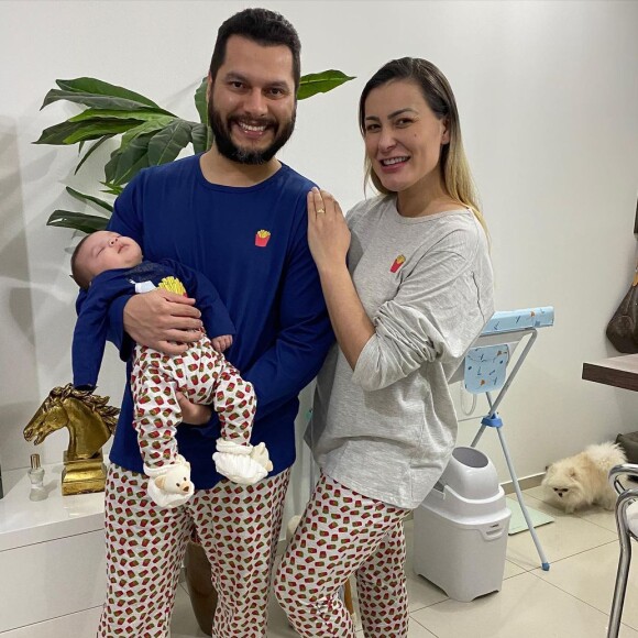 Andressa Urach explicou que casal escolheu um Chevrolet Tracker devido ao fato da família ter aumentado