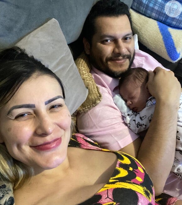 Andressa Urach e Thiago Lopes são pais de Leon, de 4 meses