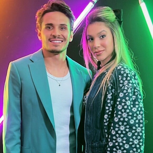 Bruna Santana e Raphael Veiga aparecem juntos em evento