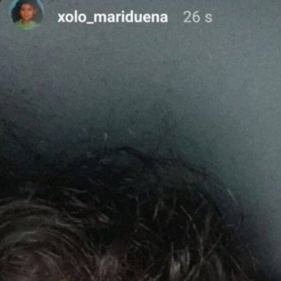 Com Bruna Marquezine, Xolo Maridueña aparece com... uma meleca no nariz! 