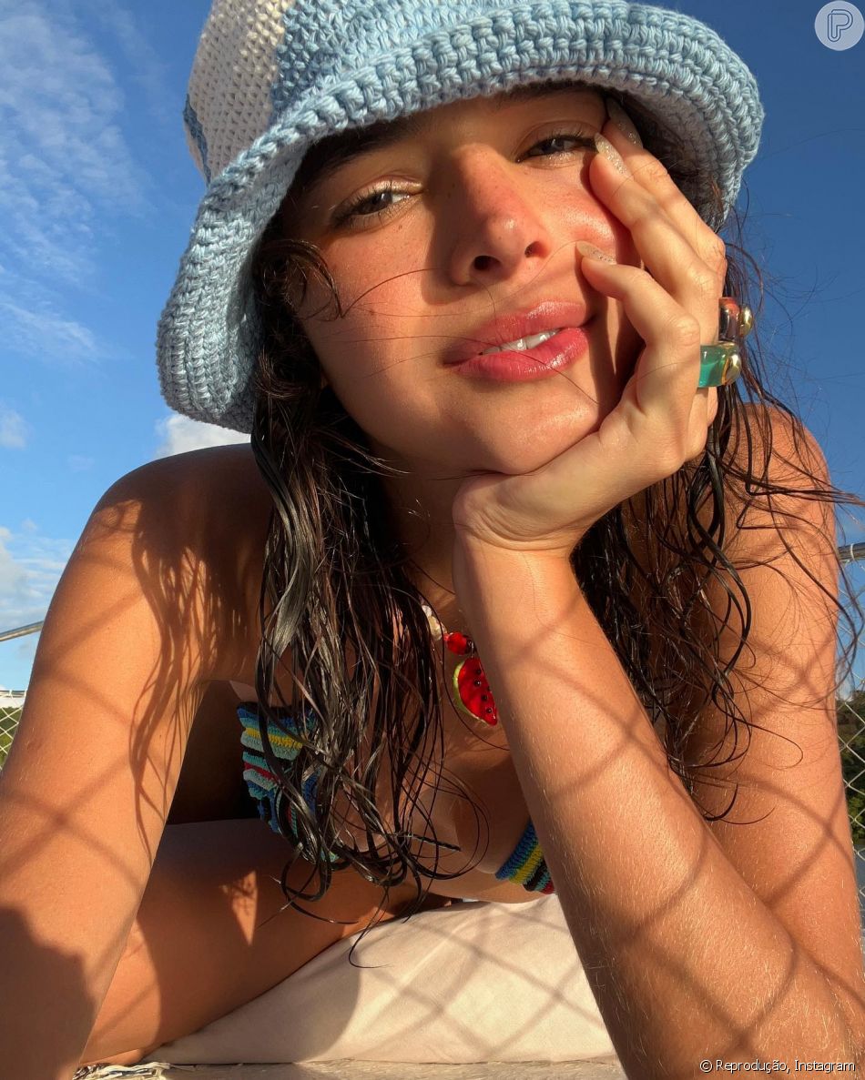 Bruna não compareceu ao evento pois estava em Porto Rico gravando o filme 'Besouro Azul'