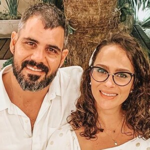 Juliano Cazarré e Leticia Bastos descobriram a doença da filha ainda nos exames pré-natais