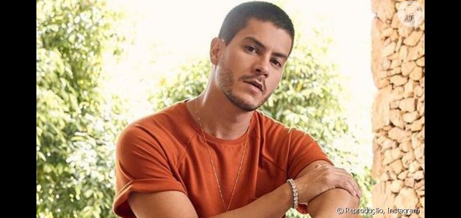 Ator disse que está "cansado" de ficar calado