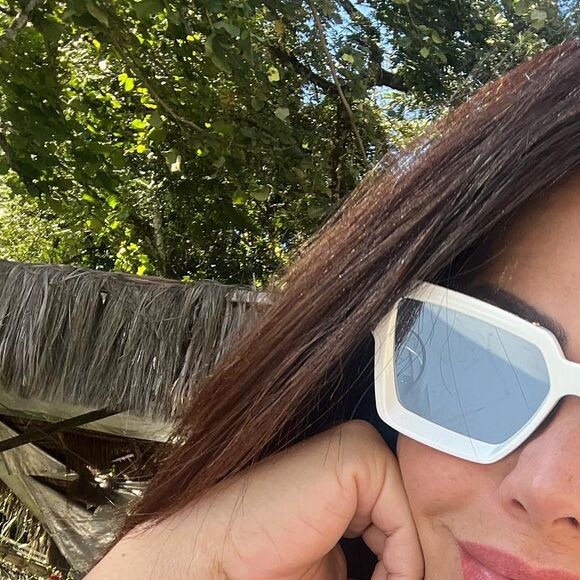 Viviane Araujo dividiu com os fãs, nesta terça-feira (28), uma nova foto que evidencia o tamanho da barriga de gravidez