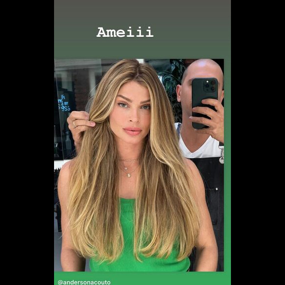 Grazi Massafera adotou tom de cabelo canela dourado