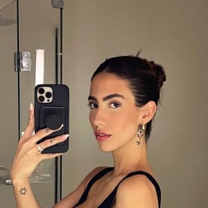 Outras famosas como Gabi Brandt, Kéfera e Dua Lipa, aderiram às sobrancelhas mais naturais