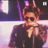 Bruno Mars se apresenta de bobes na cabeça na final do 'The Voice USA'