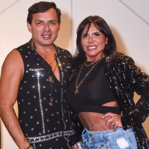 Gretchen lançou nova música com a presença pra lá de especial do marido