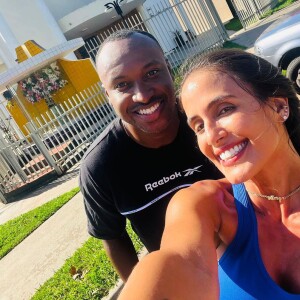 Thiaguinho assumiu namoro com a ex-BBB Carol Peixinho em fevereiro de 2022