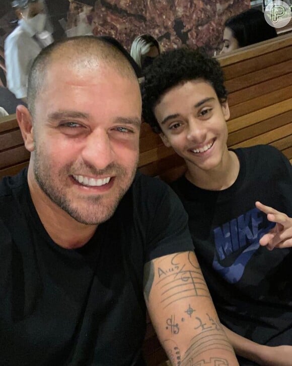 Diogo Nogueira é pai de Davi, de 16 anos, fruto de um relacionamento anterior