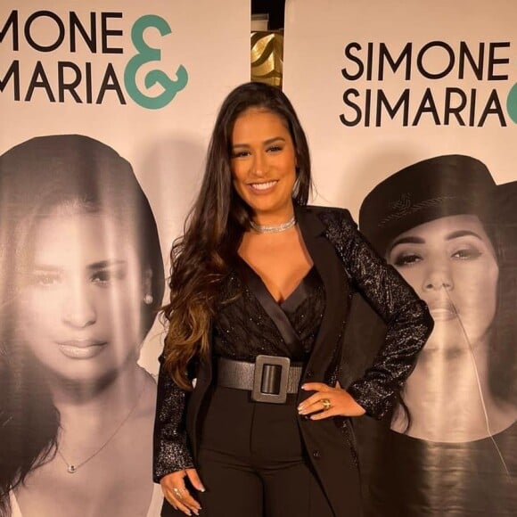 Simone apagou fotos com Simaria do Instagram