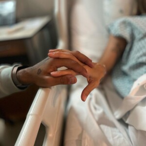 Ex-BBB Aline Gotschalg detalhou quadro de saúde e fez alerta aos fãs em texto emocionante