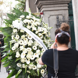 Silvio Santos enviou homenagem durante velório de Jô Soares