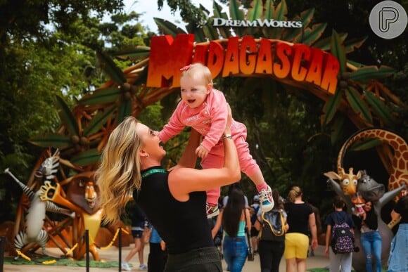 Ana Paula Siebert é mãe de Vicky, de 2 anos, fruto do casamento com Roberto Justus