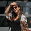 Anitta passeia de shortinho pelas ruas do Rio, nesta sexta-feira, 19 de dezembro de 2014