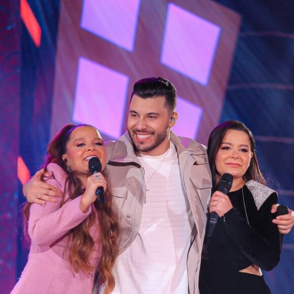 'Estou solteiro! Estávamos nos conhecendo', disse Murilo Huff