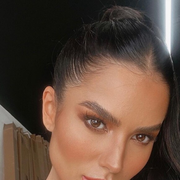 Jéssica Turini desenvolve trabalhos voluntários com pessoas em situações de rua e adictos