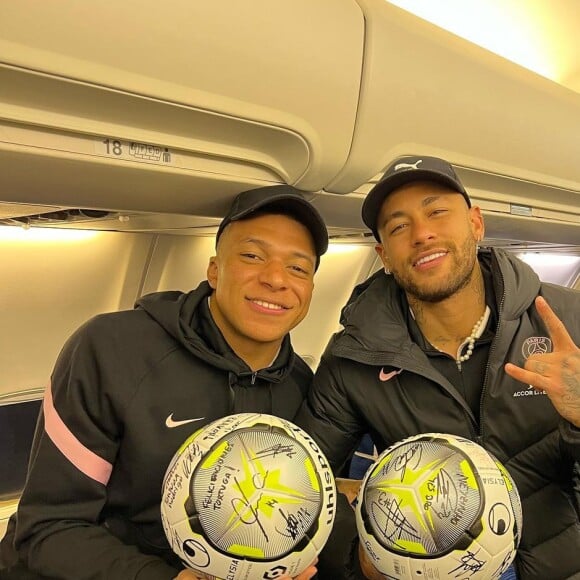 Mbappé sobre Neymar: 'Sempre tivemos uma relação assim, baseada no respeito, mas às vezes, é mais fria, outras mais intensa'