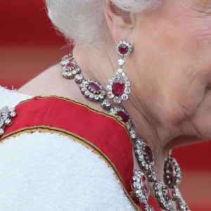 Dia D+10: Por fim, o funeral da Rainha Elizabeth II deve ser realizado na Abadia de Westminster. O sepultamento será Castelo de Windsor, na Capela Memorial do Rei George VI