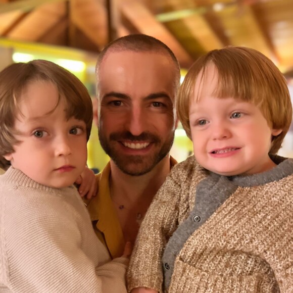 Thales Bretas e Paulo Gustavo têm dois filhos, Romeu e Gael