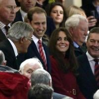 Príncipe William e Kate Middleton curtem partida de rúgbi no País de Gales