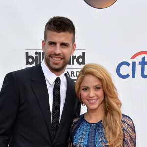 Os Grammys de Shakira estão em um mostruário de uma empresa da qual Gerard Piqué é dono, segundo o jornal espanhol La Razón