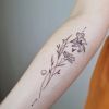 Cuidados com a tatuagem: tatuadora Clari Benatti dá dicas importantes