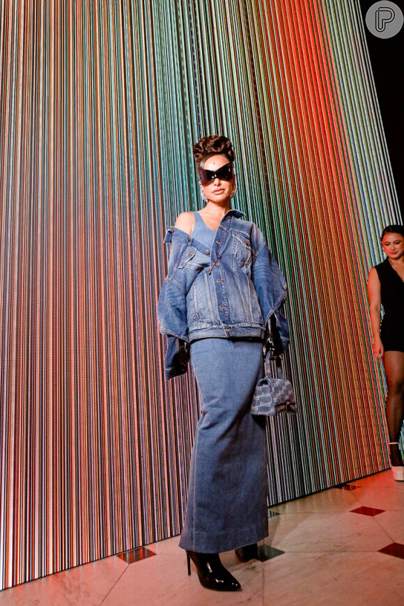 Tendência all jeans está em alta para Primavera-Verão 2023: Sabrina Sato compôs look autêntico para festa com a trend