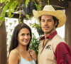 "Pantanal": Tadeu (José Loreto) só aceita se casar com Zefa (Paula Barbosa) se José Leôncio (Marcos Palmei) também subir ao altar com sua mãe, Filó (Dira Paes)