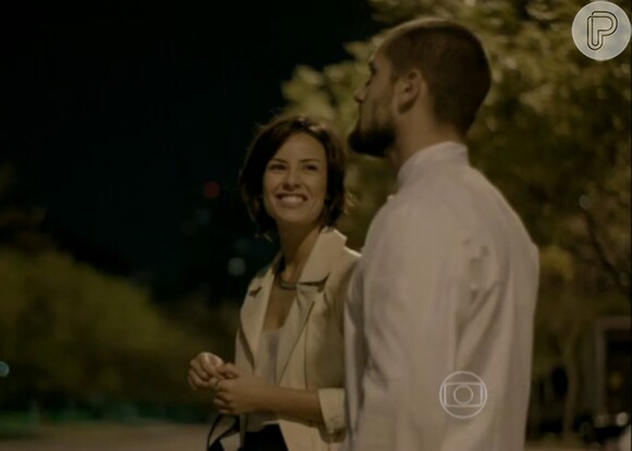 Maria Clara (Andreia Horta) se envolveu com Vicente (Rafael Cardoso) após o seu 'não-casamento' com Enrico (Joaquim Lopes)