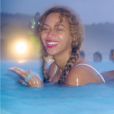 Apesar do  frio, Beyoncé e Jay-Z curtiram um banho de água bem quente!
