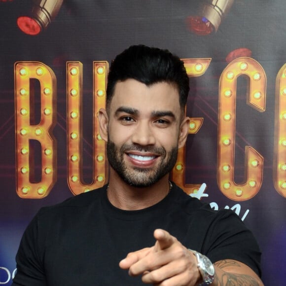 Gusttavo Lima mudou o sorriso com lentes de contato