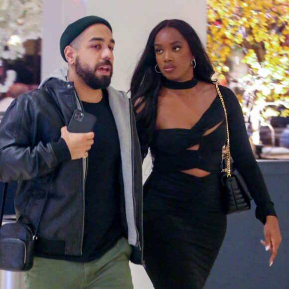 Iza e o produtor musical Sérgio Santos se relacionaram por 5 anos