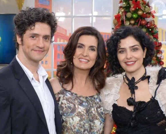 Letícia Sabatella participa com o marido, Fernando Alves Pinto, do programa 'Encontro com Fátima', na sexta-feira, 26 de dezembro de 2014