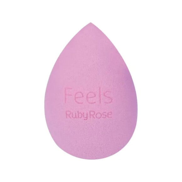 Esponja para maquiagem, Ruby Rose: com formato em gota, é ideal para aplicar base no rosto, garantindo acabamento uniforme em toda a pele e sem marcas das cerdas do pincel. 