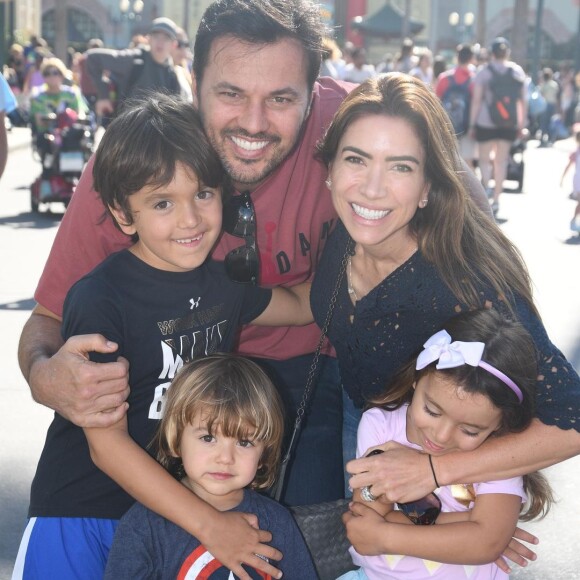 Patricia Abravanel é mãe de Pedro, de 7 anos, Jane, de 4, e Senor, de 2