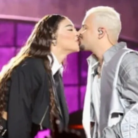 Pabllo Vittar e Pedro Sampaio se beijaram no 'Música Boa ao Vivo', do Multishow